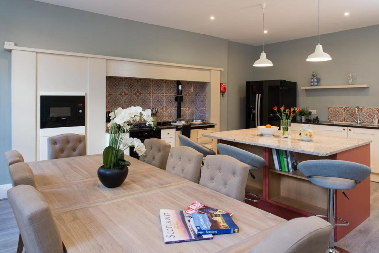 Gorgeous Central Edinburgh 3-Bedroom Apartment エクステリア 写真
