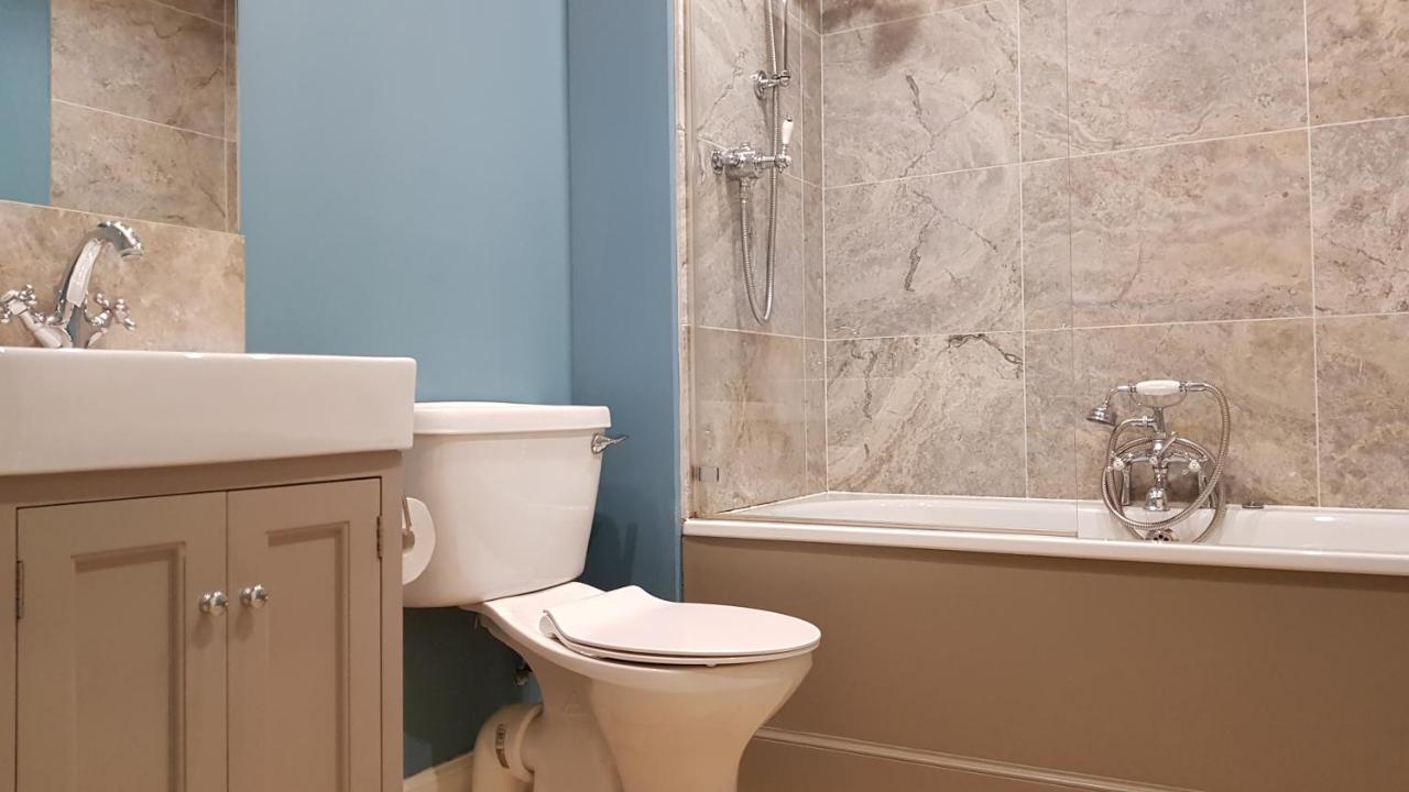 Gorgeous Central Edinburgh 3-Bedroom Apartment エクステリア 写真
