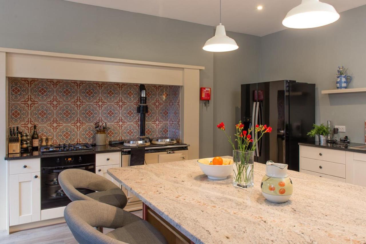 Gorgeous Central Edinburgh 3-Bedroom Apartment エクステリア 写真
