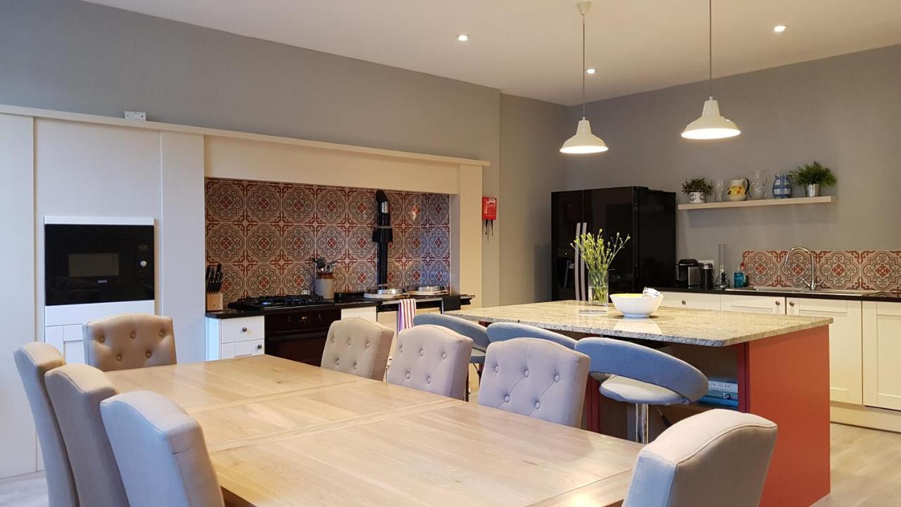 Gorgeous Central Edinburgh 3-Bedroom Apartment エクステリア 写真