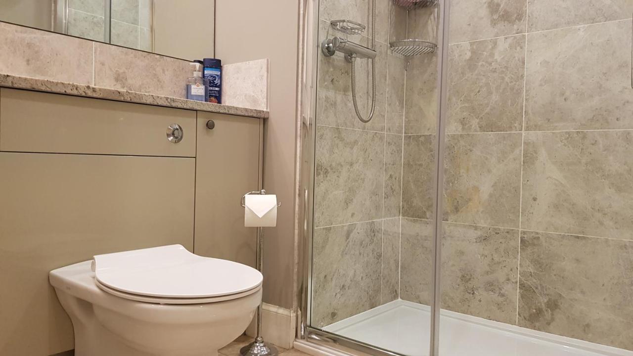 Gorgeous Central Edinburgh 3-Bedroom Apartment エクステリア 写真
